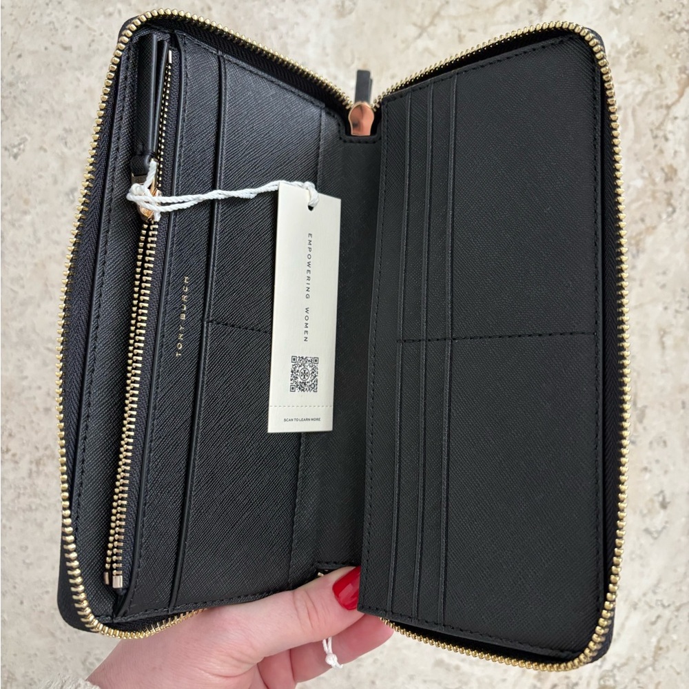 NEW! Tory Burch Emerson Zip Continental Black Leather Zip Wallet - Picture 3 of 8